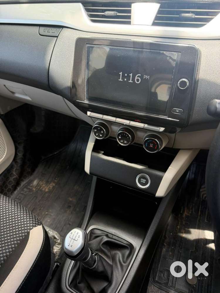Renault Triber Rxz, 2020, Petrol