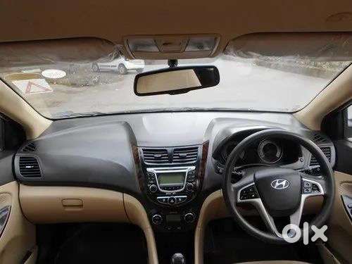 Hyundai Verna Petrol 2012
