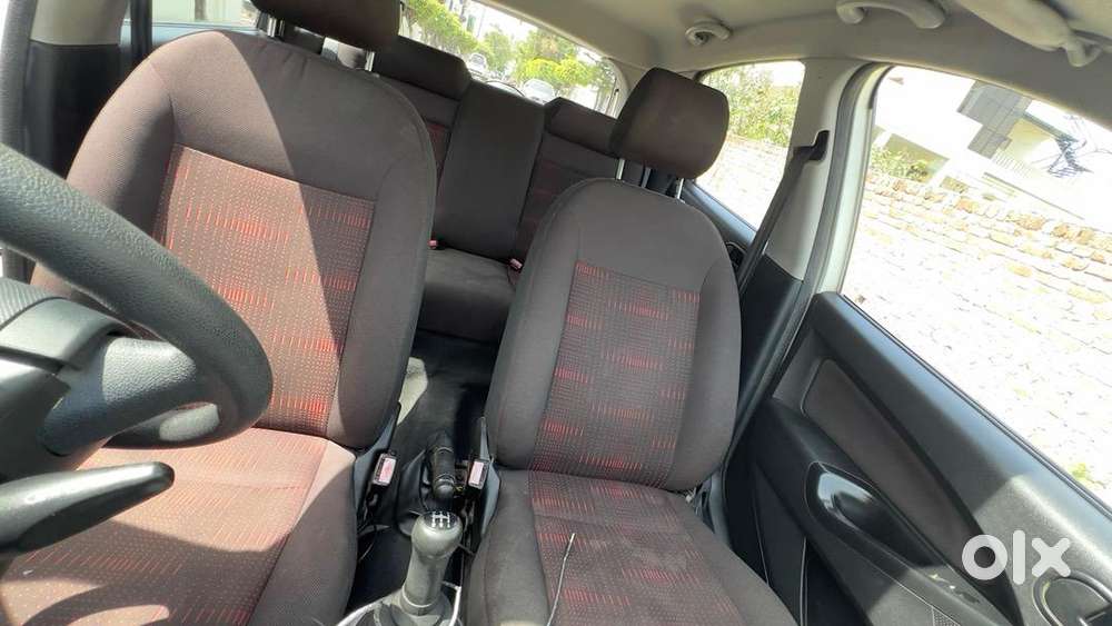 Ford Figo 2011 Petrol 27936 Km Driven