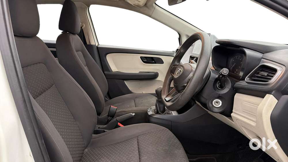 Tata Altroz Xe Petrol, 2023, Petrol