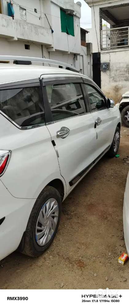Maruti Suzuki Ertiga Vxi 2025
