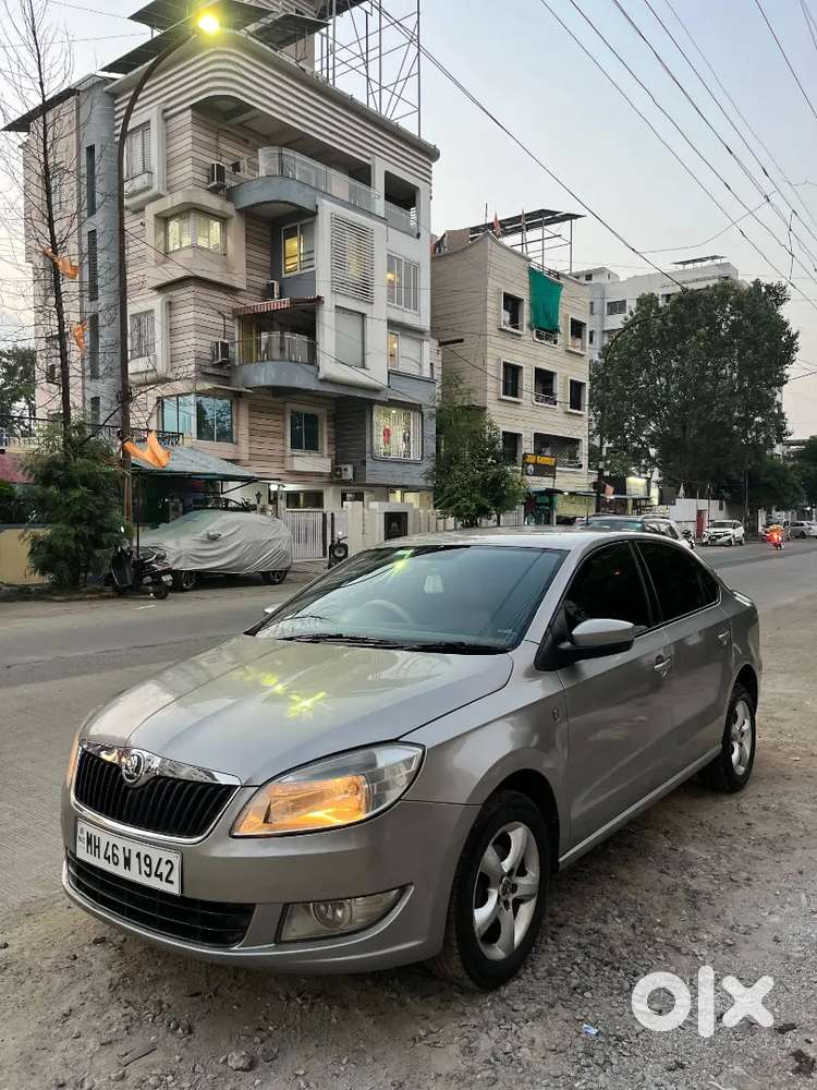 Skoda Rapid Elegance 2012