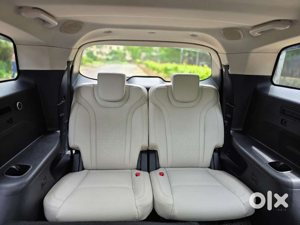 Mahindra Xuv700 2.2 Ax 7 Diesel At Luxury Pack Str, 2022, Diesel
