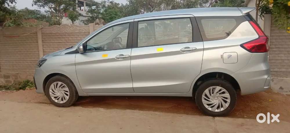 Maruti Suzuki Ertiga 2023 Petrol 40000 Km Driven