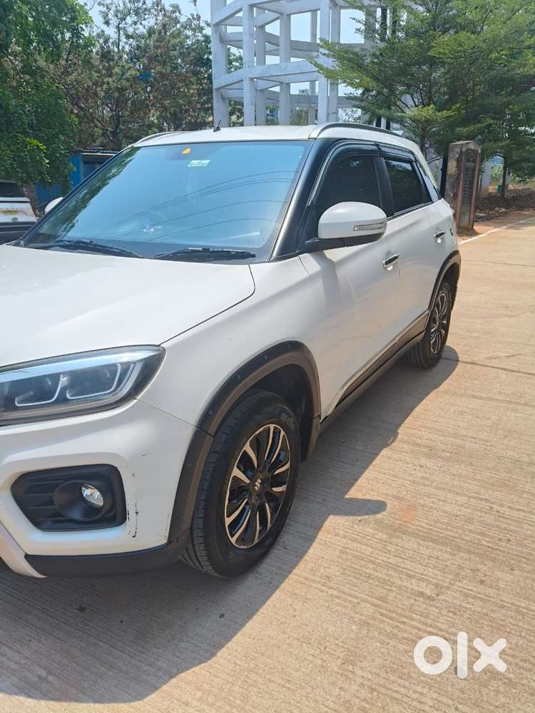 Maruti Suzuki Brezza 1.5 Zxi Plus Smart Hybrid, 2022, Petrol