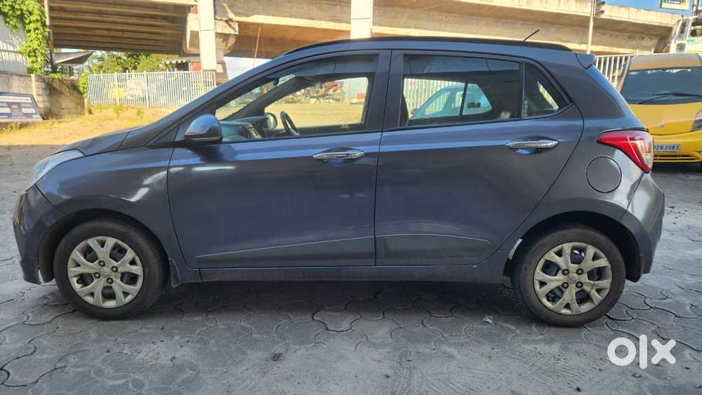 Hyundai Grand I10 Sportz, 2013, Petrol
