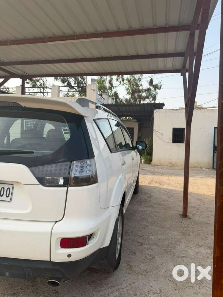 Mitsubishi Outlander 2012 Petrol