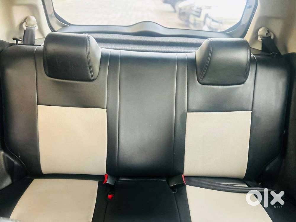 Maruti Suzuki Swift Vxi Abs Bsiv, 2018, Petrol