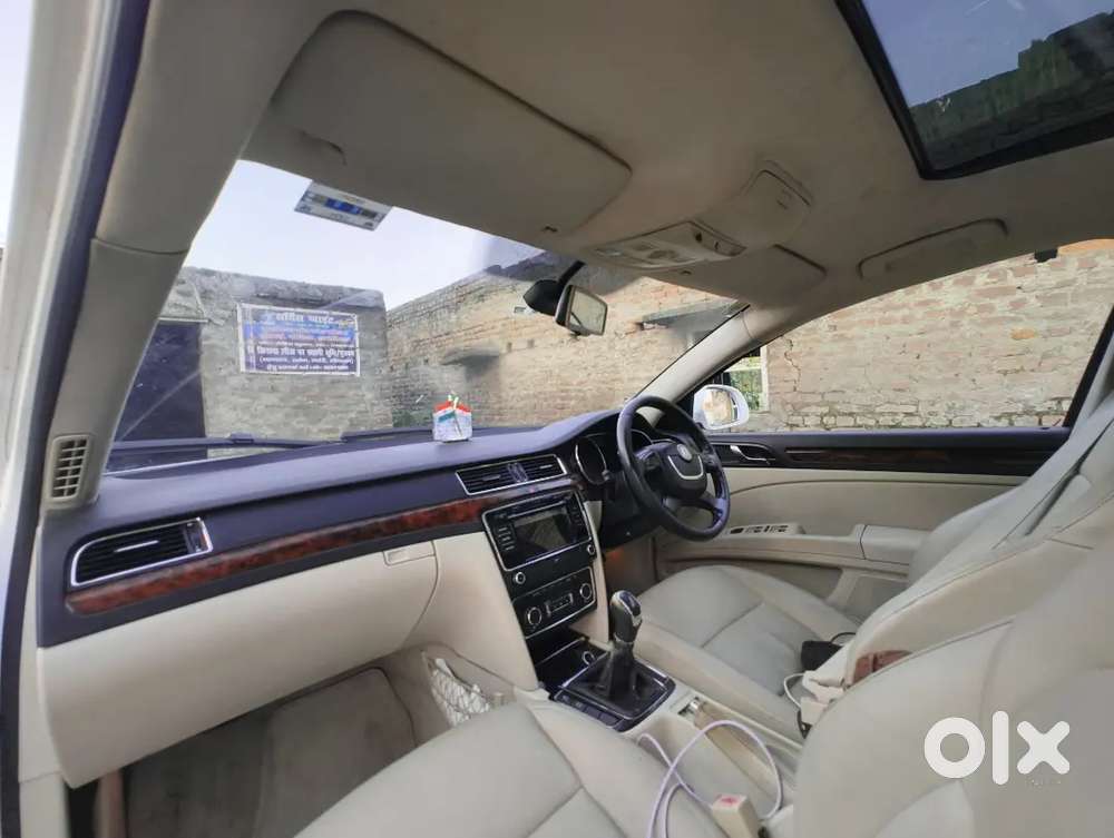 Skoda Superb Ambition Petrol 2015