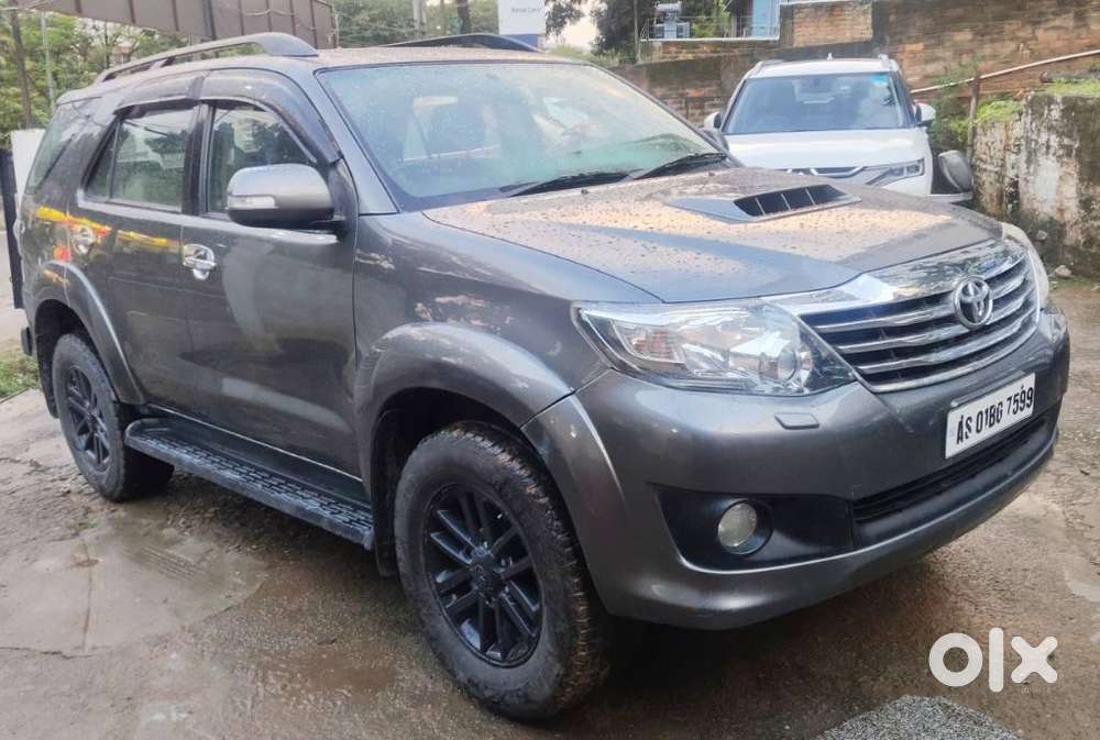 Toyota Fortuner [2021-ongoing] 2.8 2wd Diesel Mt, 2013, Diesel