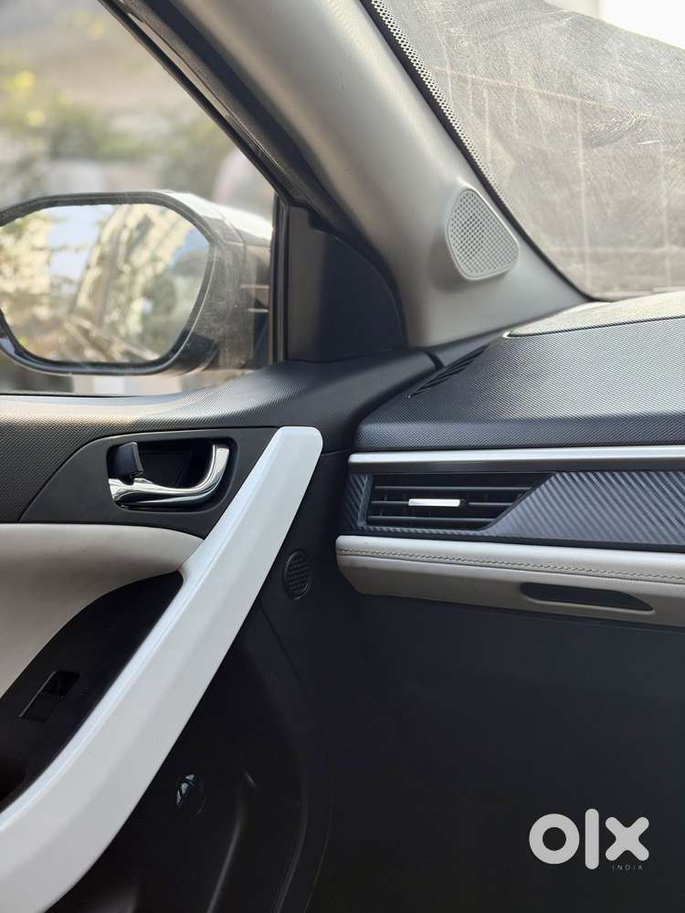 Tata Nexon Creative Plus 1.2 Revotron Petrol 6 Mt, 2024, Petrol