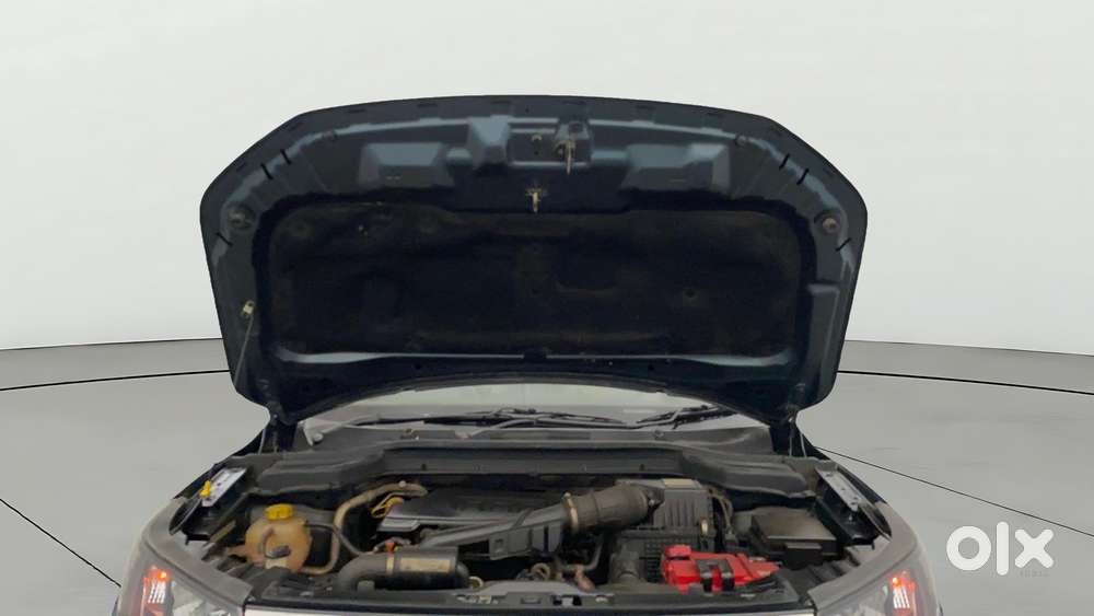 Mahindra Xuv300 1.2 W6 Amt Petrol, 2021, Petrol