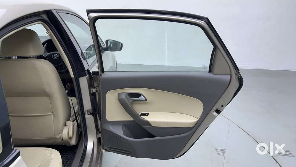 Volkswagen Vento 2010-2013 Petrol Highline, 2016, Petrol