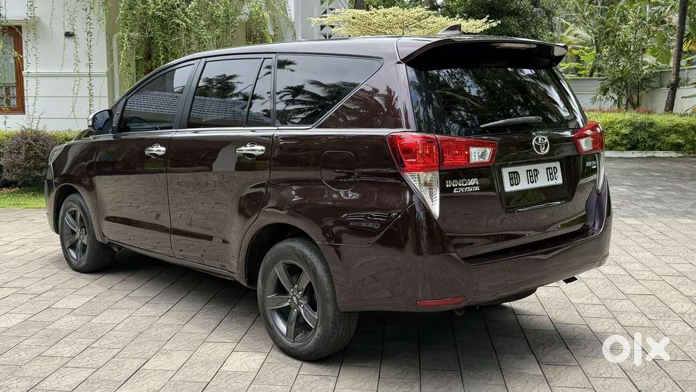 Toyota Innova Crysta 2.8z Automatic, 2017, Diesel