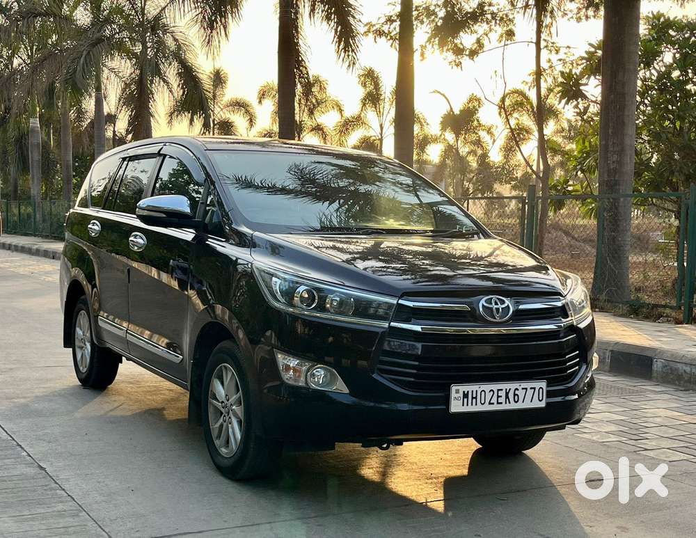 Toyota Innova Crysta 2.8 Zx At 7 Seater, 2017, Diesel