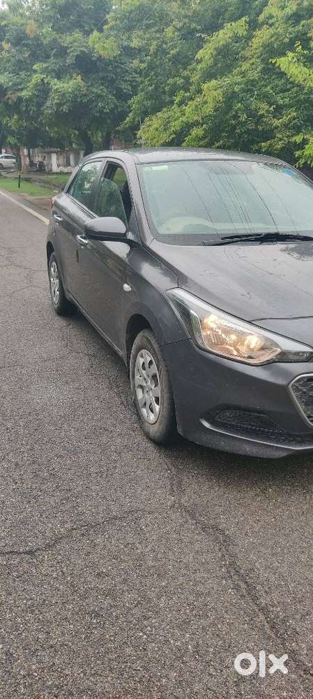 Hyundai Elite I20 Sportz (o) 1.2, 2015, Petrol