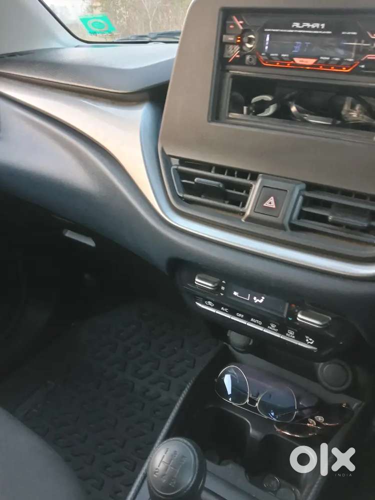 Maruti Suzuki Baleno 2024 Petrol Well Maintained