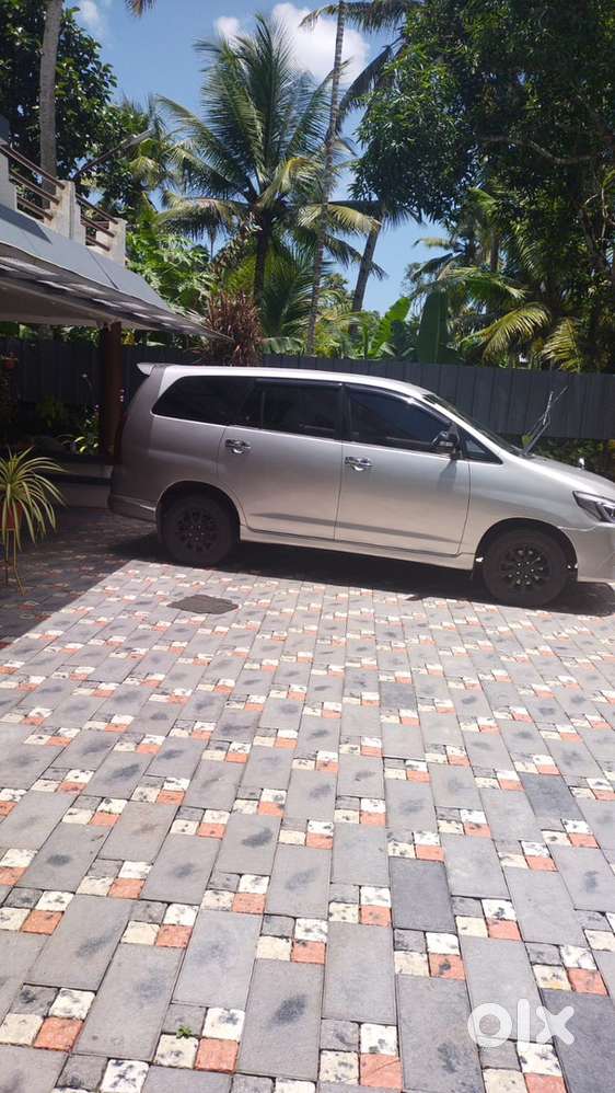 Toyota Innova Diesel 2012