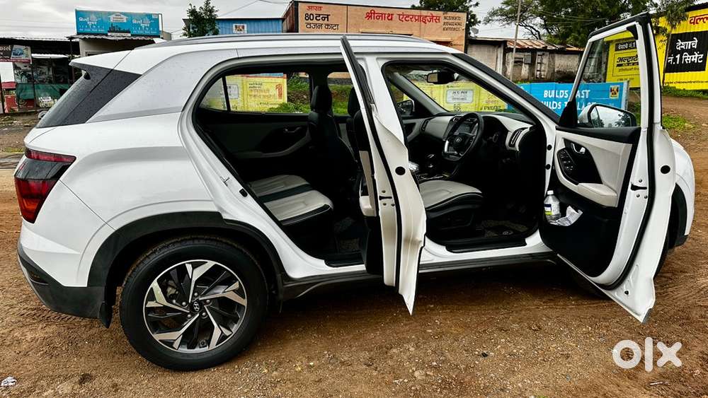 Hyundai Creta 2023 Diesel Under Warrenty,45500 Km Driven,showroom Cond