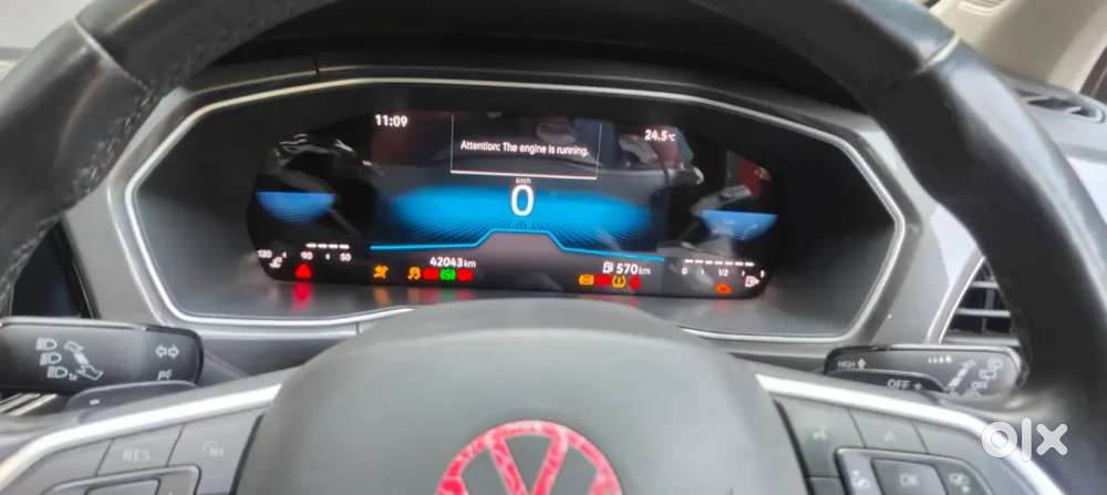 Vw Taigun Topline, Automatic With Beautiful Interiors And Ventilated