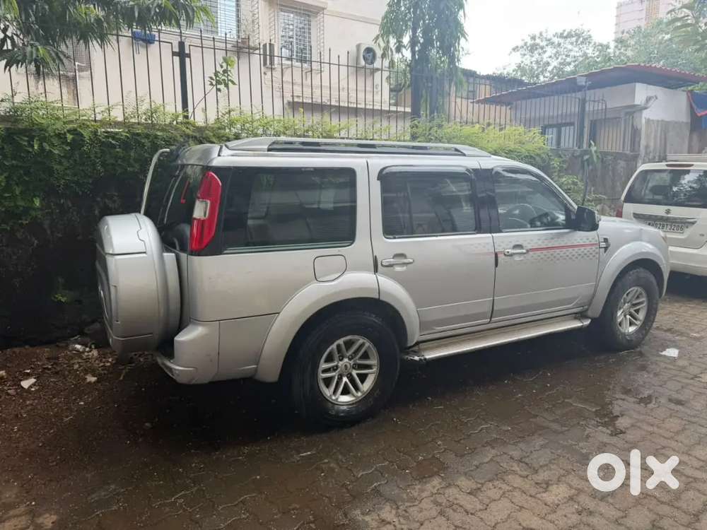 Ford Endeavour 2010 At