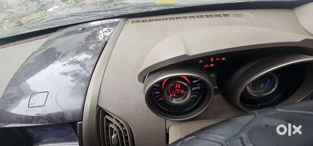 Mahindra Xuv500 2014 Diesel 100000 Km Driven