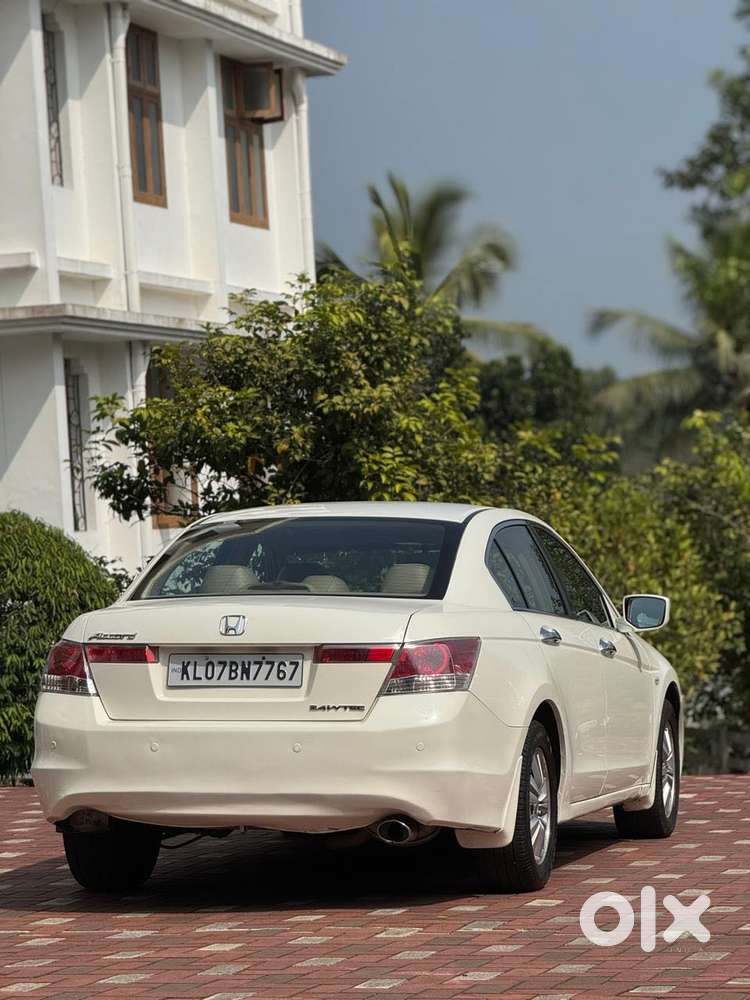 Honda Accord 2.4 Elegance Automatic, 2010, Petrol