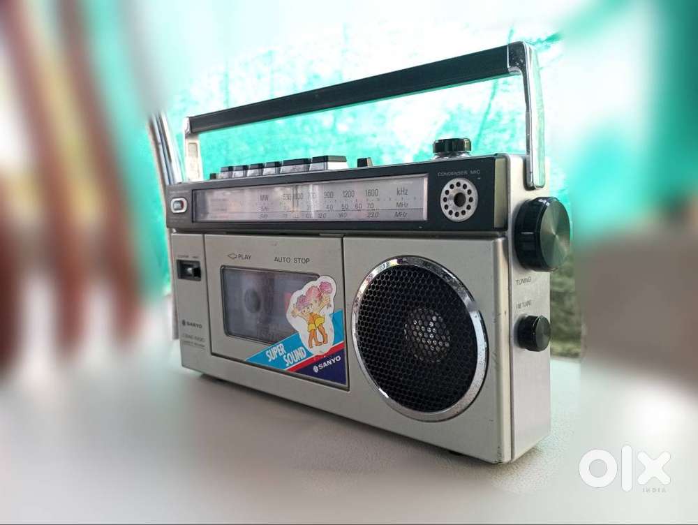 Sanyo M1700AH Vintage Tape Recorder + Free Hitachi DL-60 Cassette