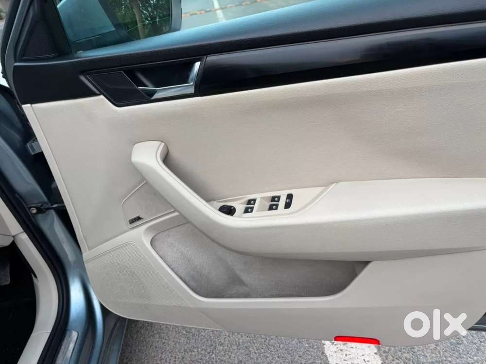 Skoda Superb 2.0 L&k Tsi At, 2016, Petrol