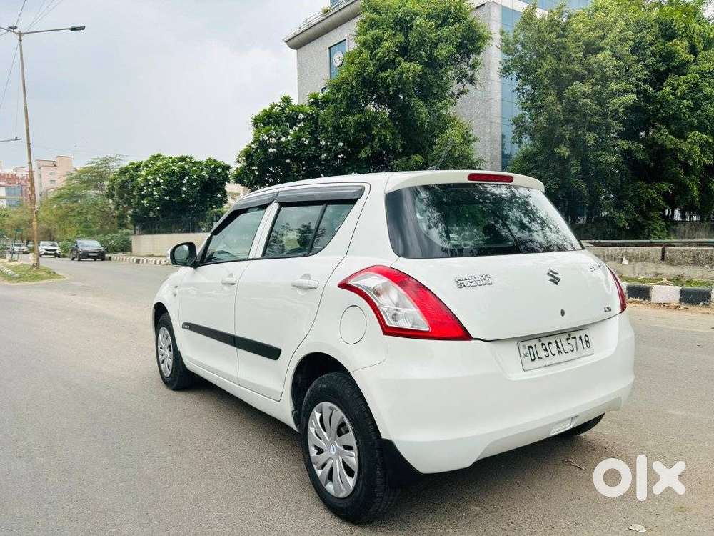 Maruti Suzuki Swift Lxi Option, 2016, Petrol