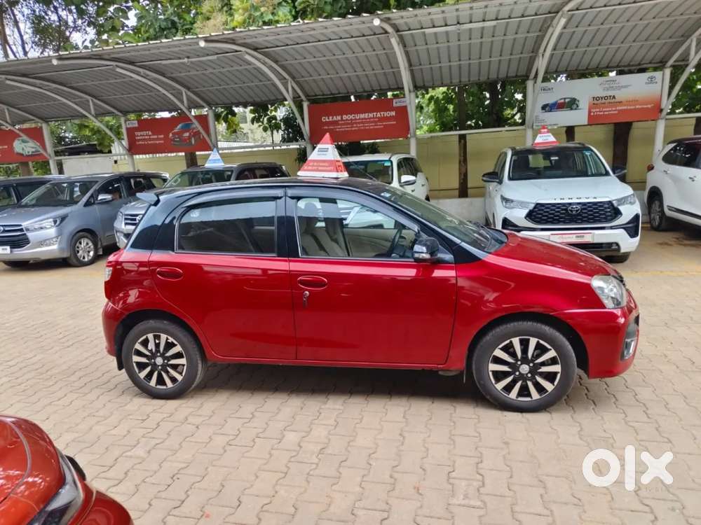 Toyota Etios Liva Vx Dual Tone, 2019, Petrol