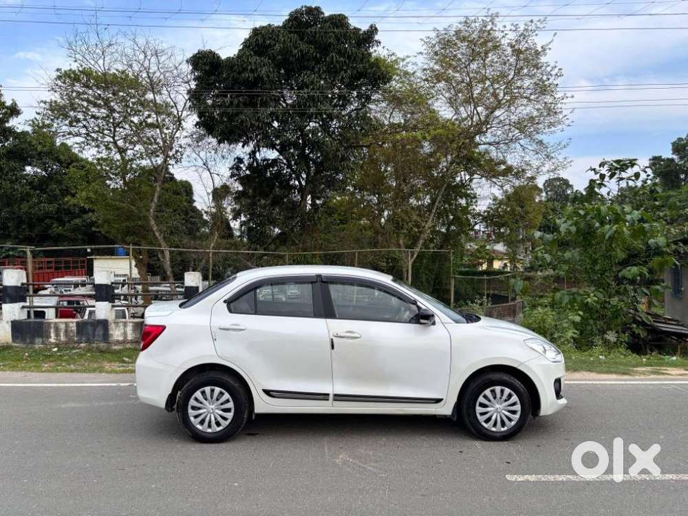 Maruti Suzuki Dzire 1.2 Vxi, 2023, Petrol