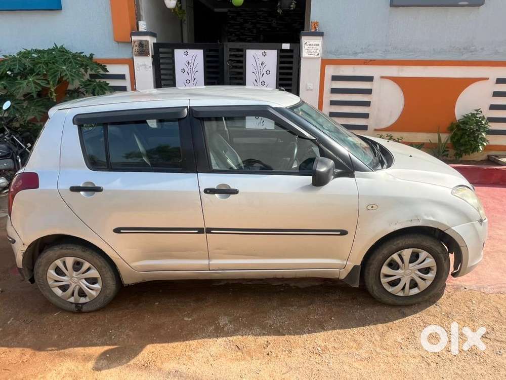 Maruti Suzuki Swift 2005 Petrol Well Maintained
