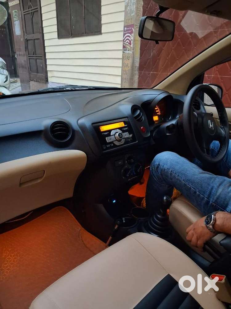 Honda Amaze 2015 Petrol Well Maintained