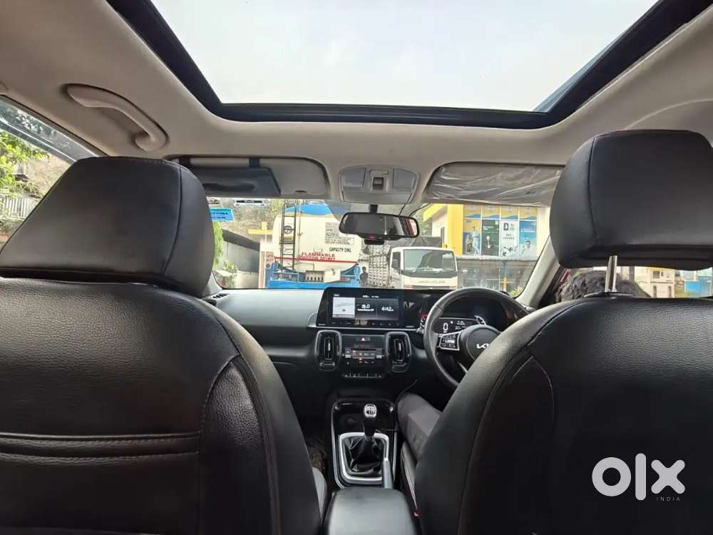 Kia Sonet 2022 Petrol 42000 Km Driven