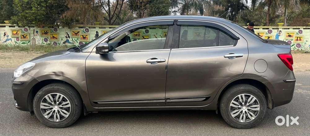 Maruti Suzuki Dzire 1.2 Vxi, 2022, Petrol