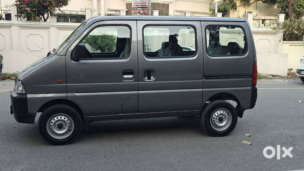 Maruti Suzuki Eeco 1.2 7 Str Std(o), 2023, Petrol