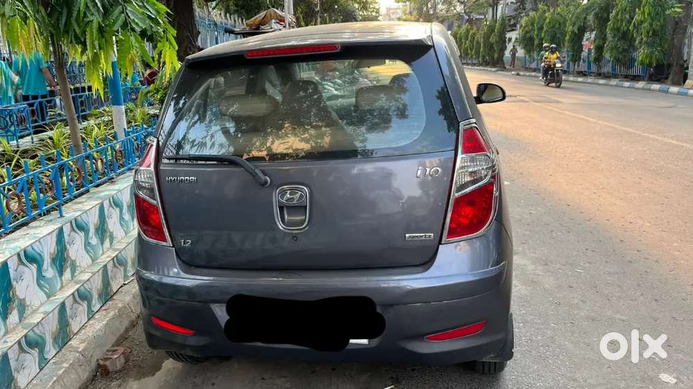 Hyundai I10 Sportz Petrol 2011