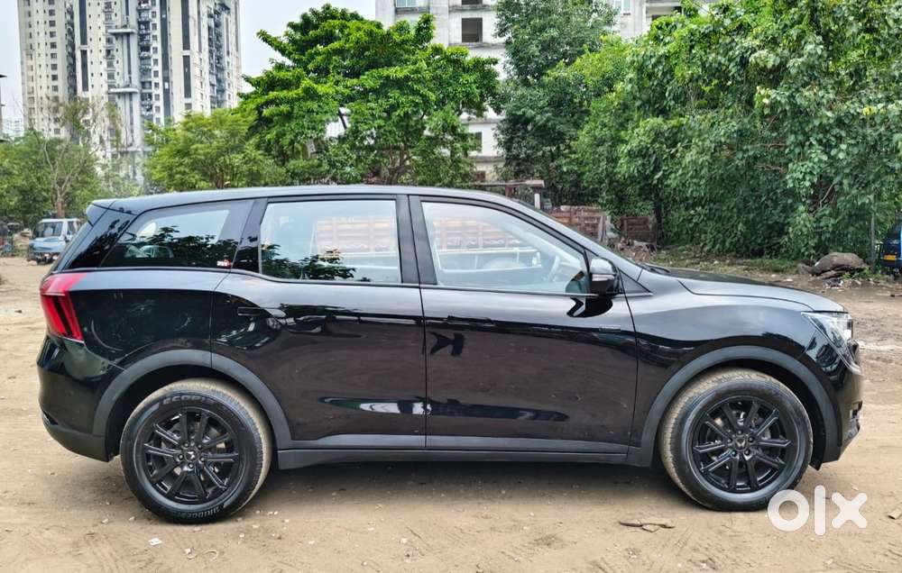 Mahindra Xuv700 2.2 Ax 7 Diesel At Luxury Pack Str Awd, 2025, Diesel