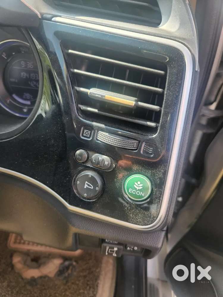 Honda City Amt Sunroof Top Model Nov 2014