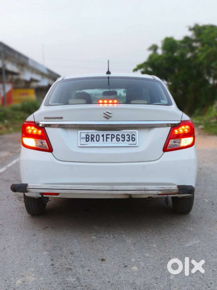 Maruti Suzuki Dzire 1.2 Vxi, 2022, Petrol
