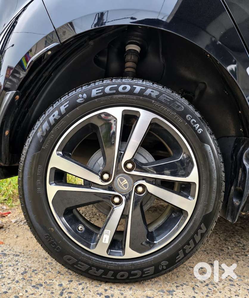 Tata Altroz Xza Plus (s) Dark Edition, 2023, Petrol