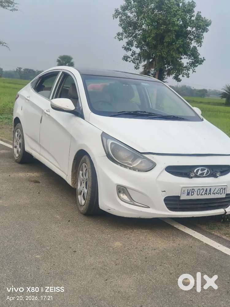 Hyundai Verna 2012