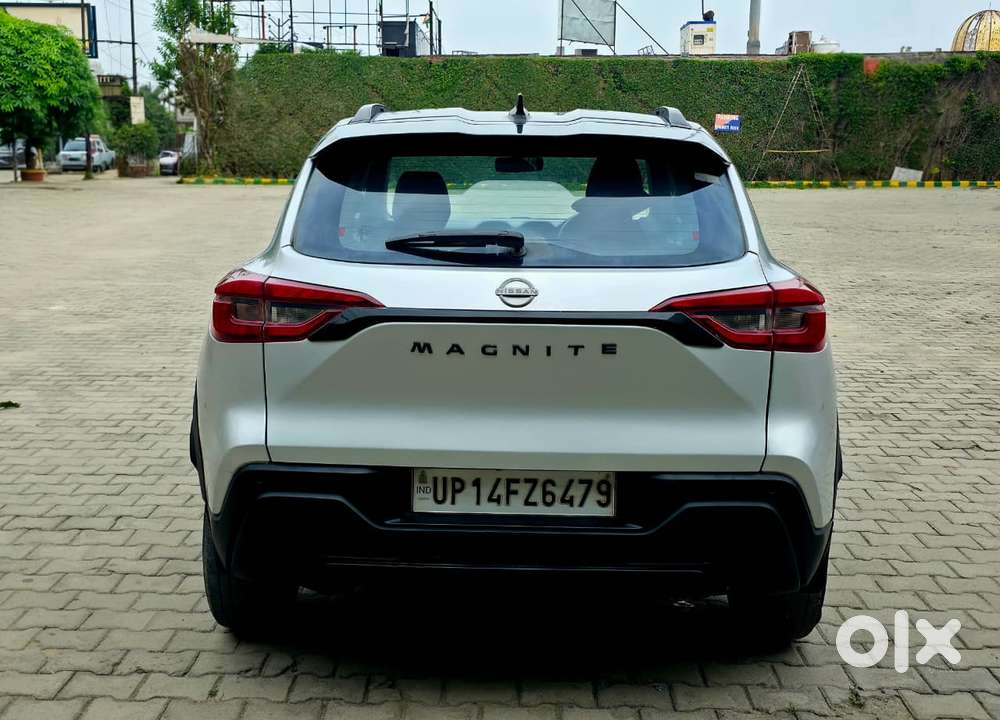 Nissan Magnite Kuro Edition 1.0 Petrol Mt, 2024, Petrol