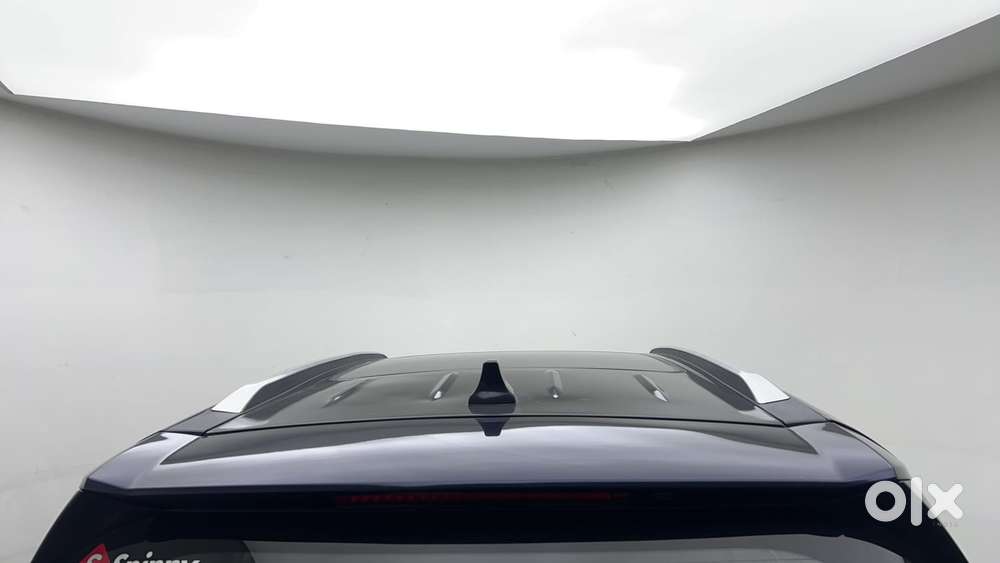 Mahindra Xuv700 2.0 Ax 7 Petrol At Luxury Pack Str, 2022, Petrol