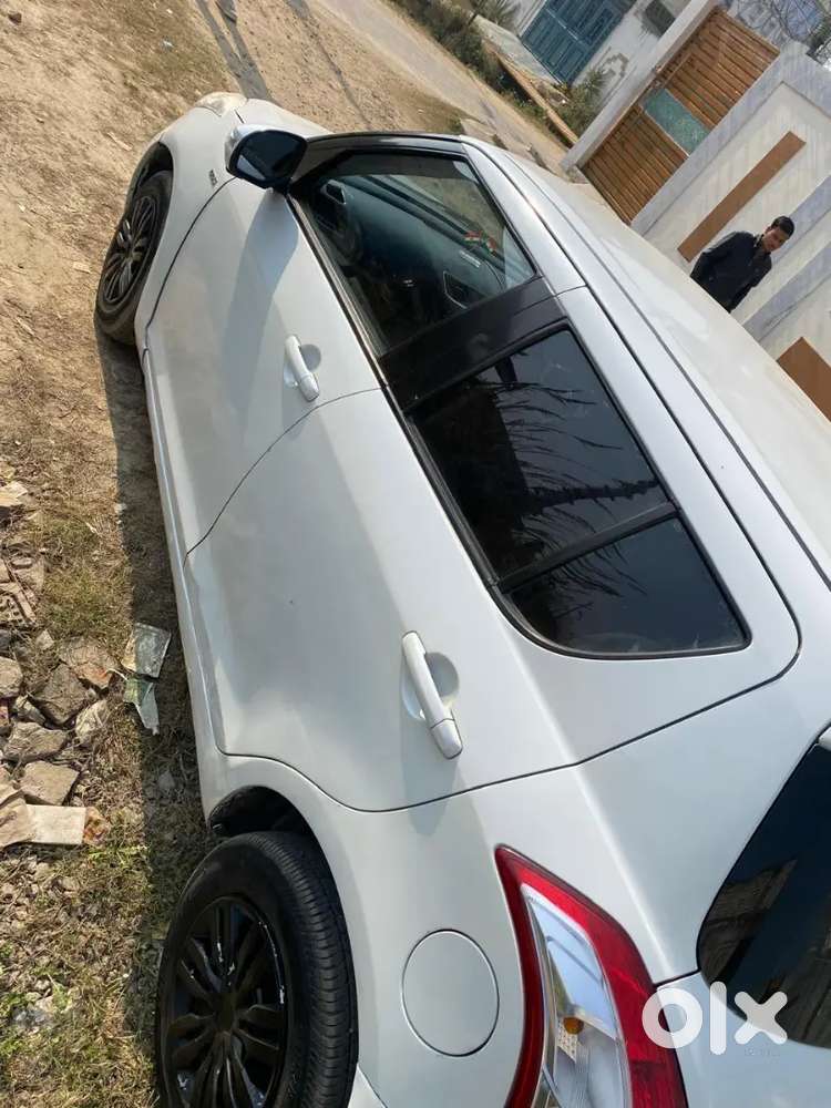 Maruti Suzuki Swift 2012
