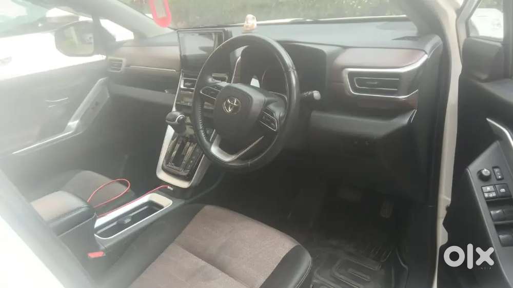Toyota Innova Hycross 2.0 Vx Hybrid 7 Str 2023
