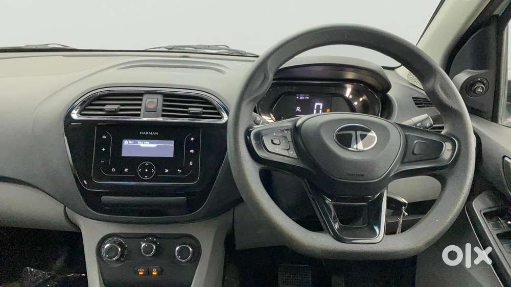 Tata Tiago 1.2 Revotron Xta, 2024, Petrol