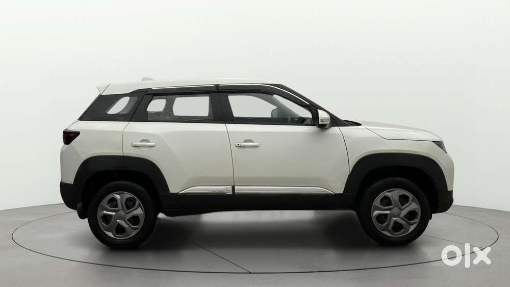 Maruti Suzuki Vitara Brezza 1.5 Vxi At, 2023, Petrol