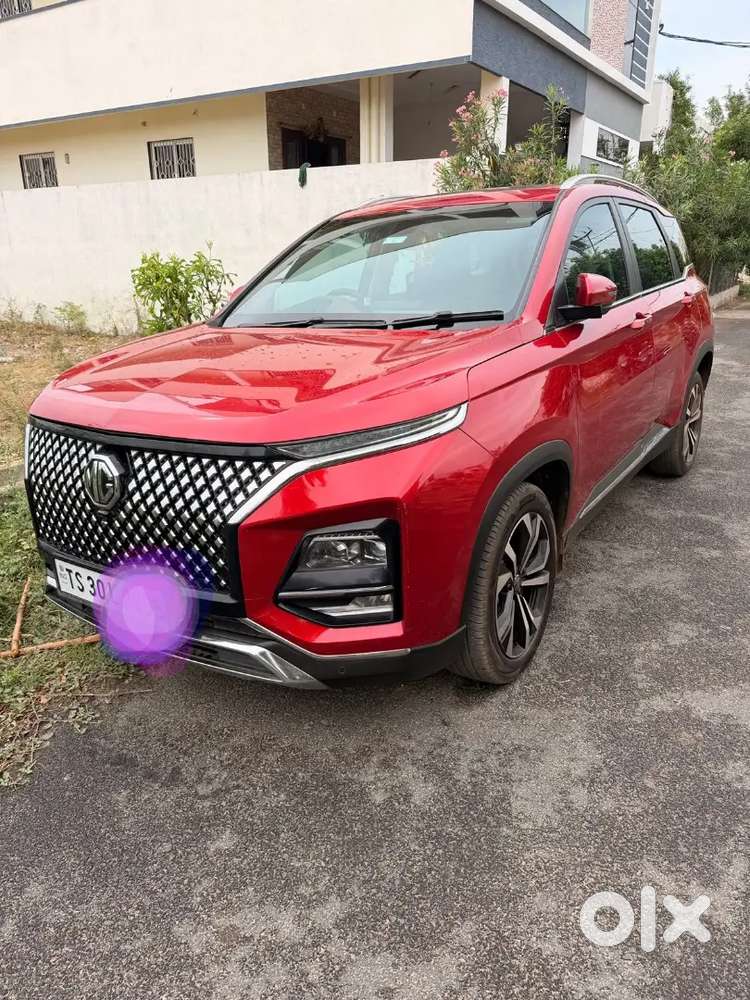 Mg Hector Plus 7 Seater Diesel 2023 Manual Dual Tone